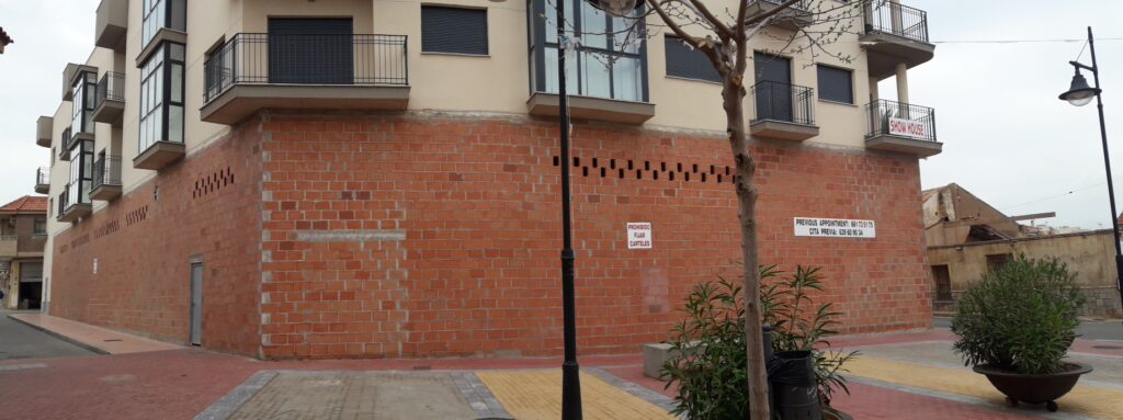 local desde plaza